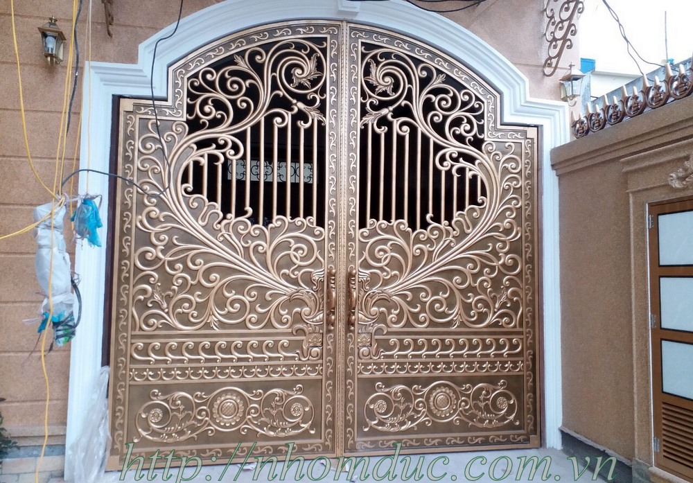 Mẫu cửa cổng nhôm đúc GAT 564
