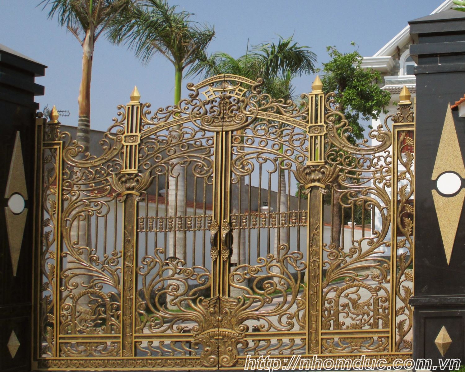 Thi công nhôm đúc tại Đồng Nai, Biên Hòa, Nhôm đúc Biên Hòa, chuyên thiết kế thi công cổng nhôm đúc Fuco tại Biên Hòa Đồng Nai