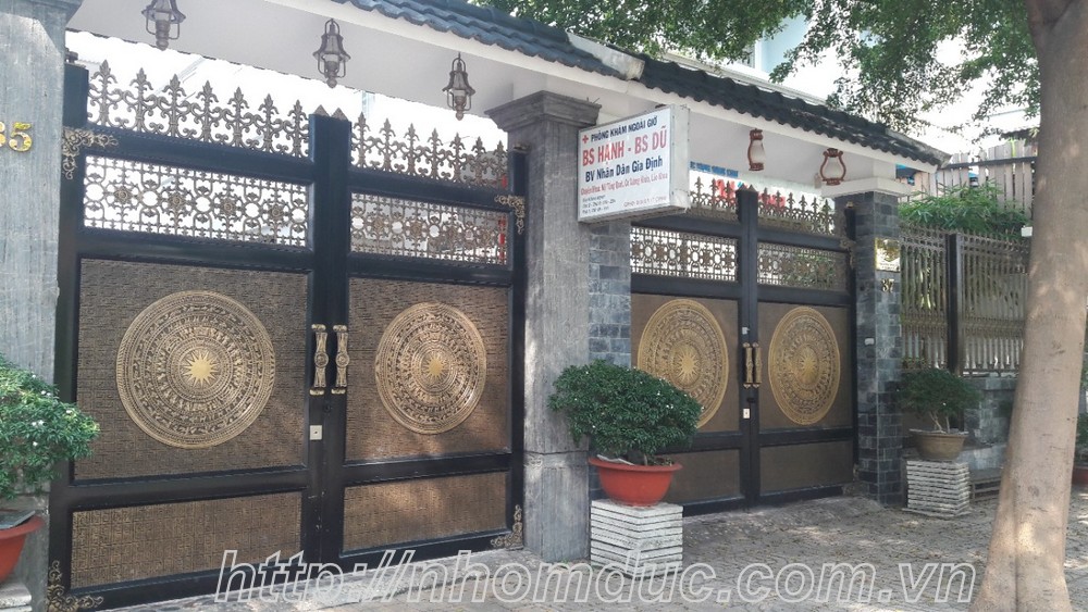mẫu cổng nhôm đúc đẹp nhất Hà Nội Hồ Chí Minh