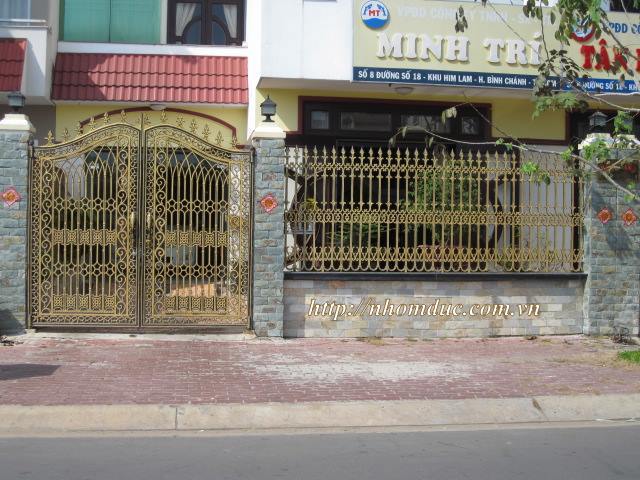 cổng nhôm đúc