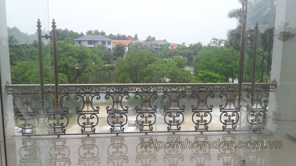 Mẫu cổng nhôm đúc đẹp nhất Việt Nam Fuco 