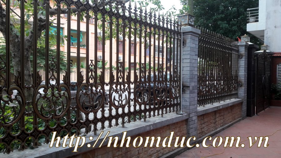 lắp đặt cổng nhôm đúc, hàng rào nhôm đúc tại Bắc Giang