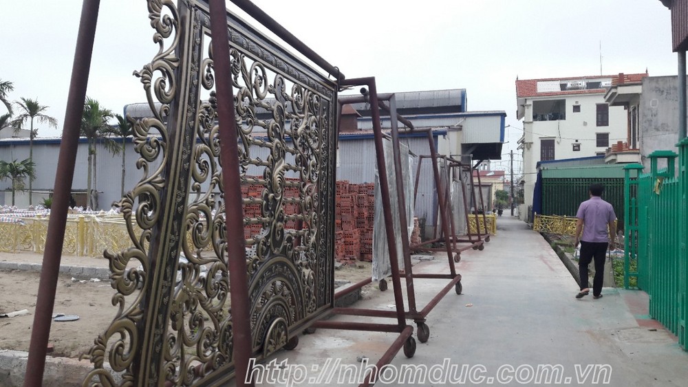 Cổng nhôm đúc tại Nghệ An